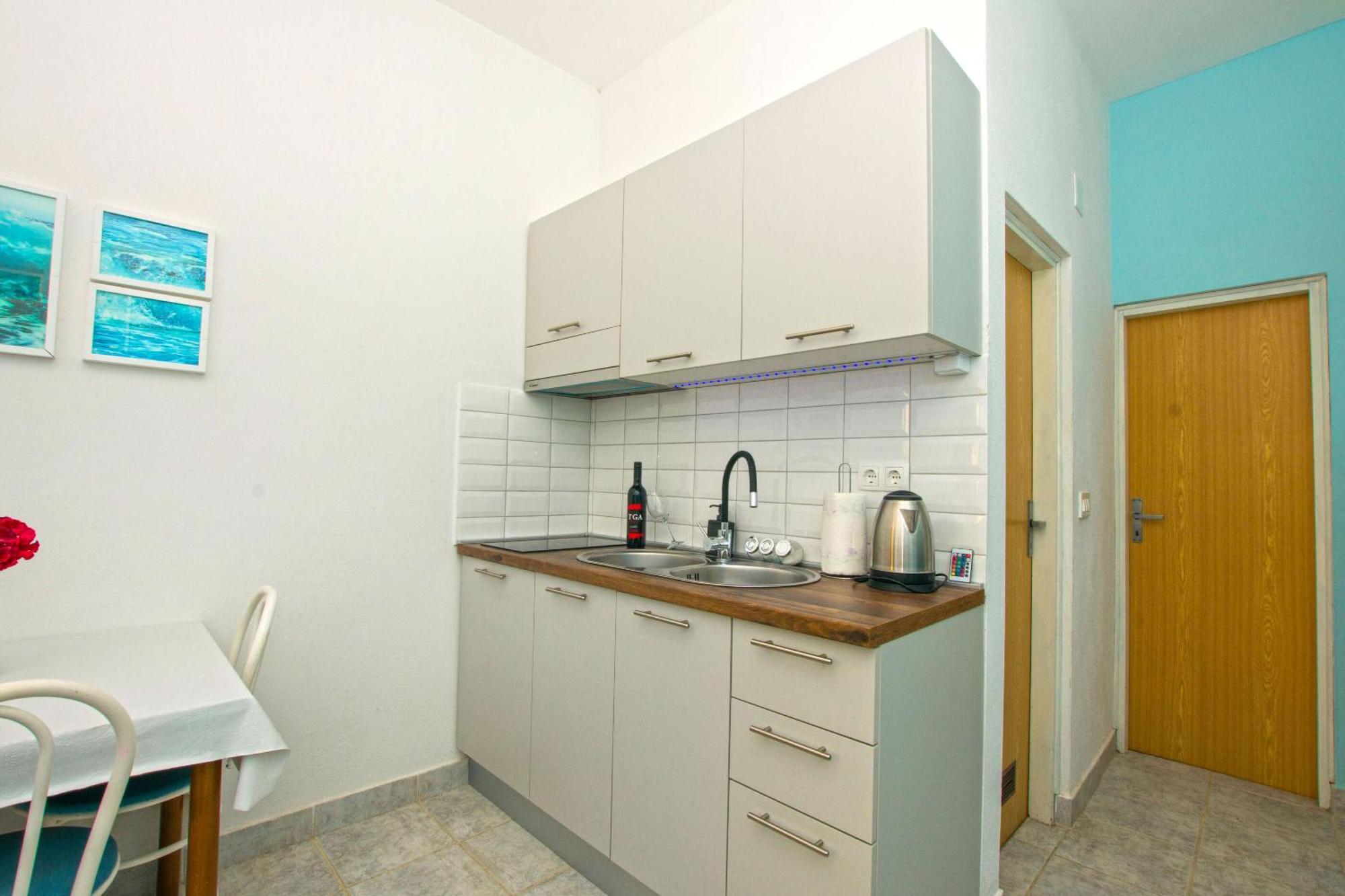 Apartments Dijana Pakostane Exterior photo