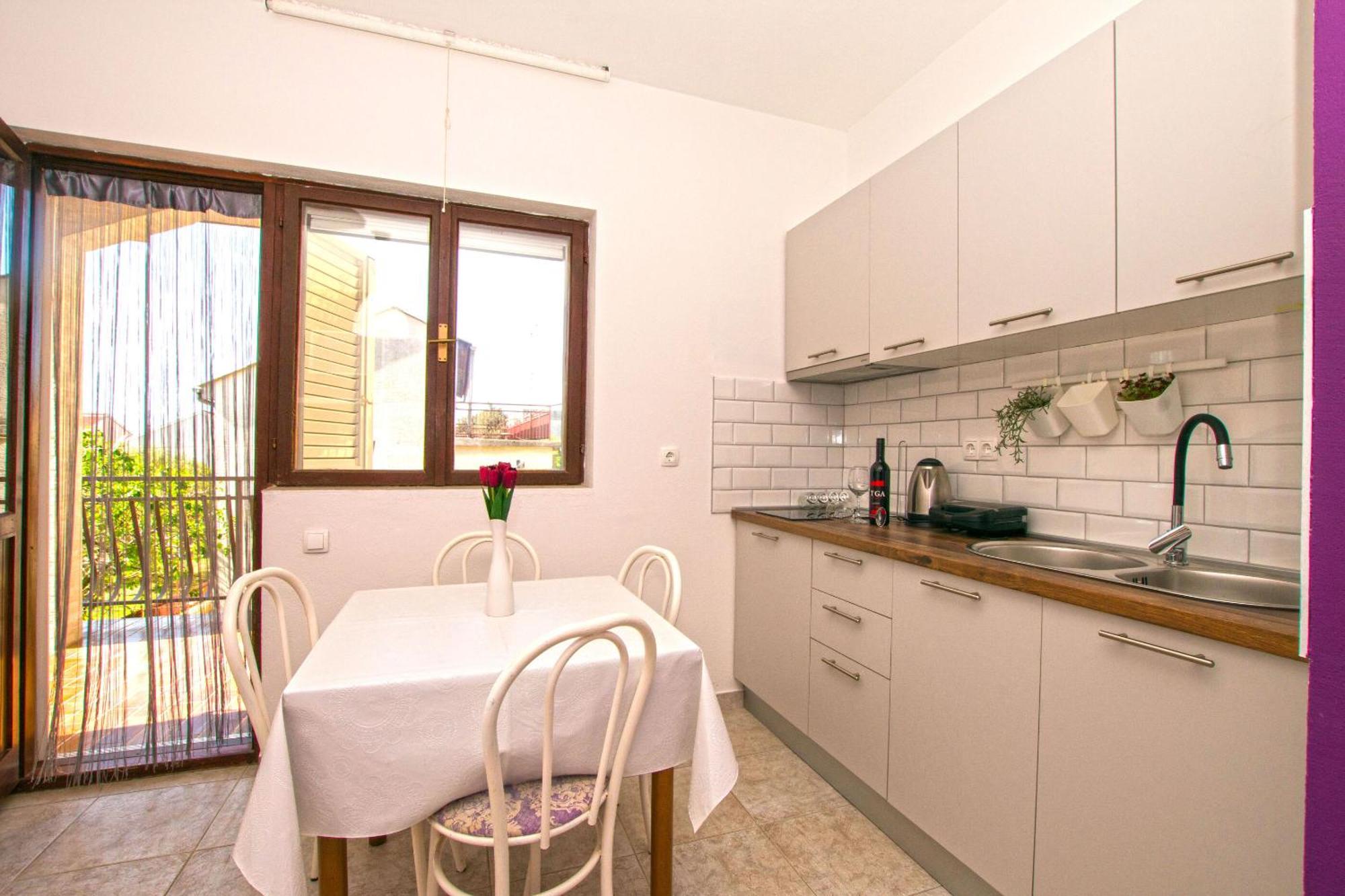 Apartments Dijana Pakostane Exterior photo